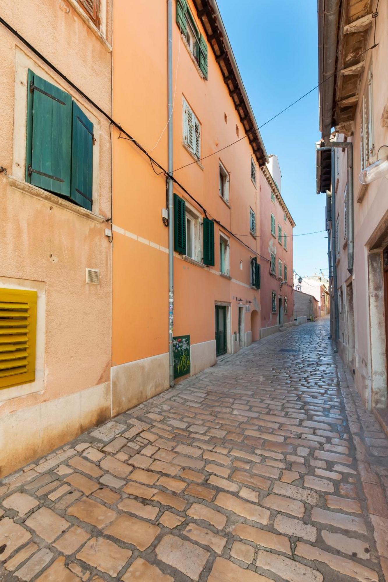 Apartment Mediterraneo Rovinj Exteriör bild