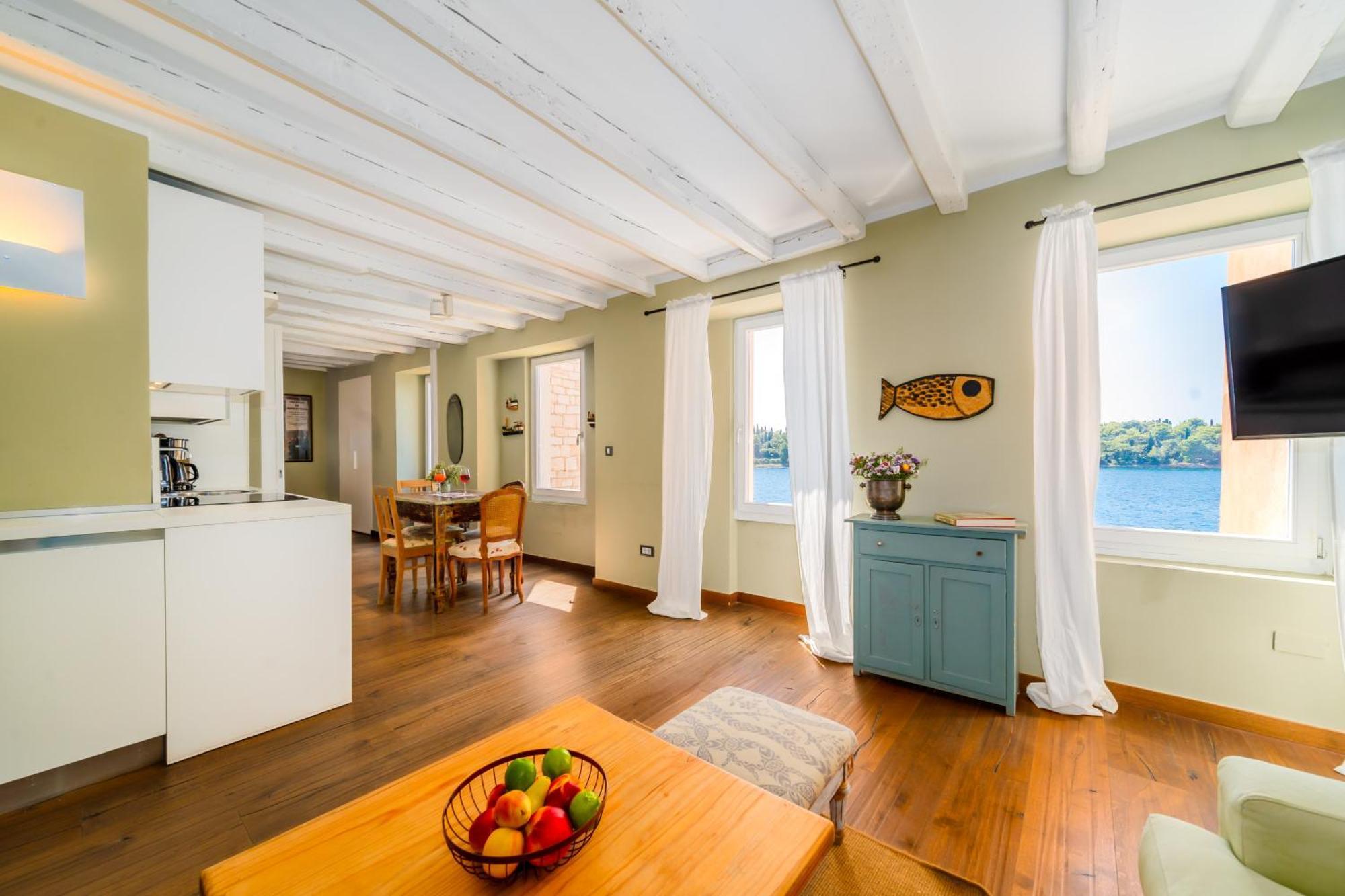 Apartment Mediterraneo Rovinj Exteriör bild