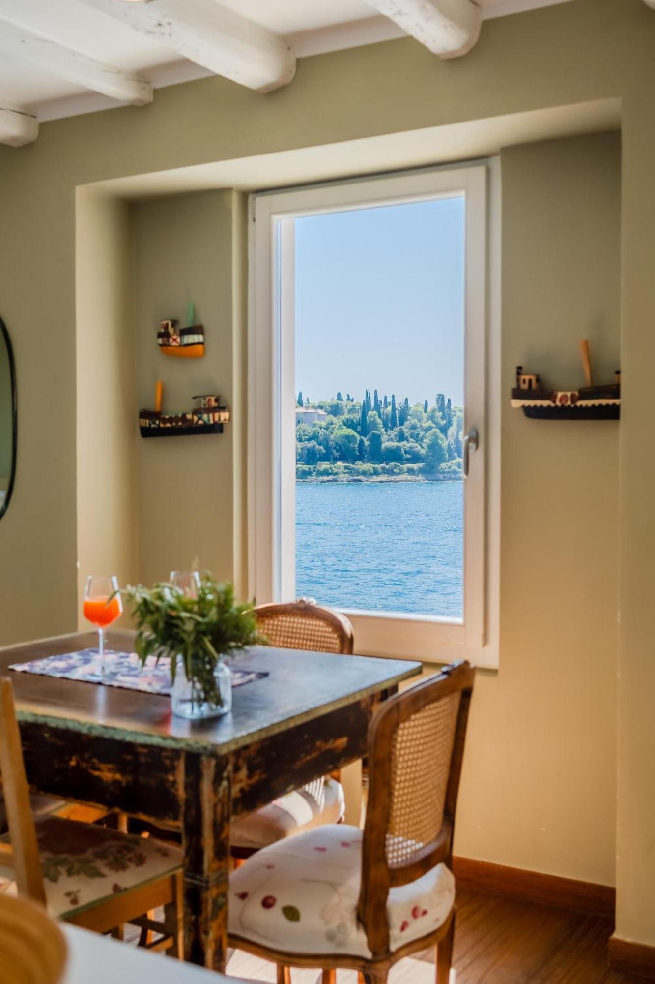 Apartment Mediterraneo Rovinj Exteriör bild